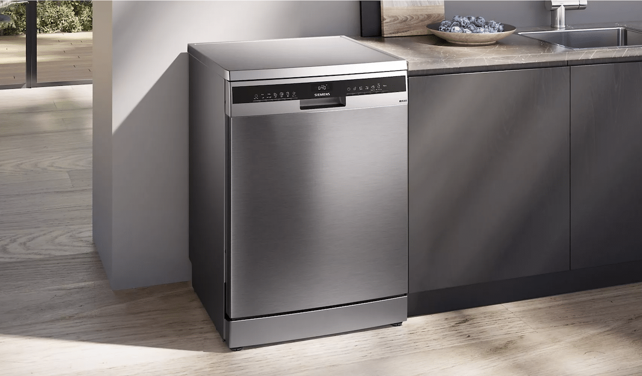 Un lave-vaisselle de la marque Siemens.