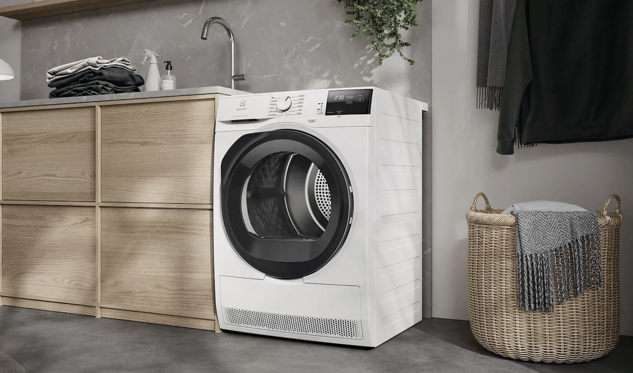 Un sèche-linge Electrolux dans une buanderie.