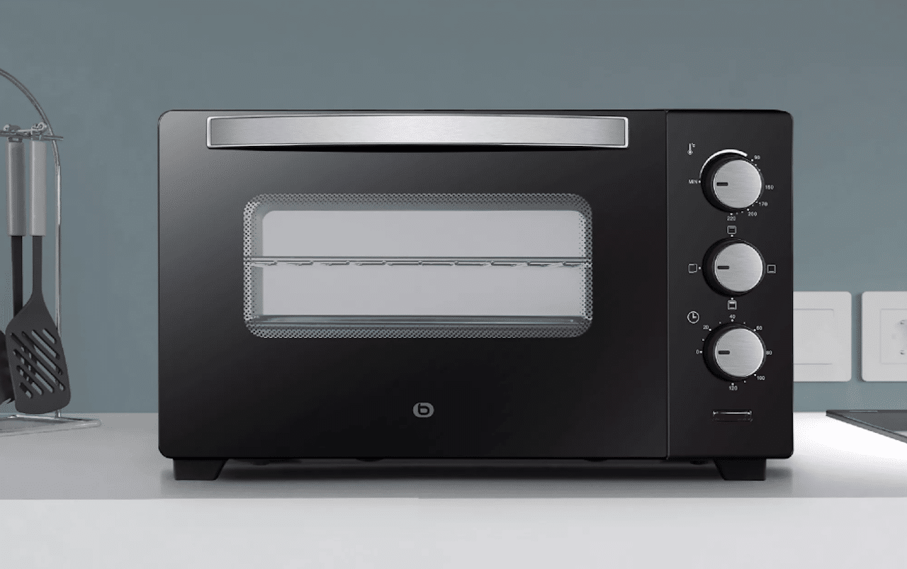 Un four posable de la marque Essentiel B.