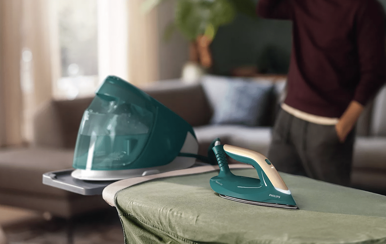 Une centrale vapeur de la marque Philips.