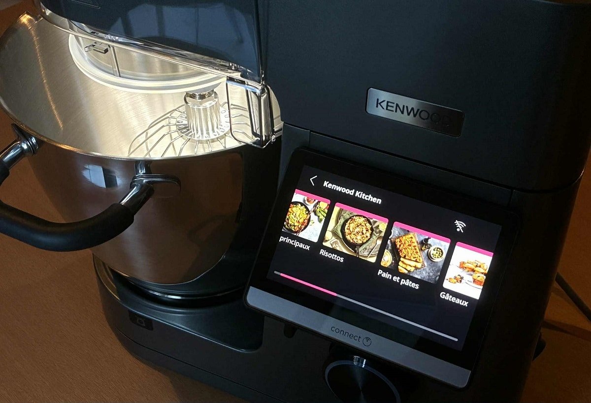 L'écran tactile EasyView du robot Kenwood Cooking Chef KCL96